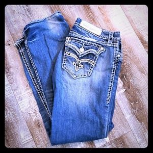 33 easy boot Rock Revivals